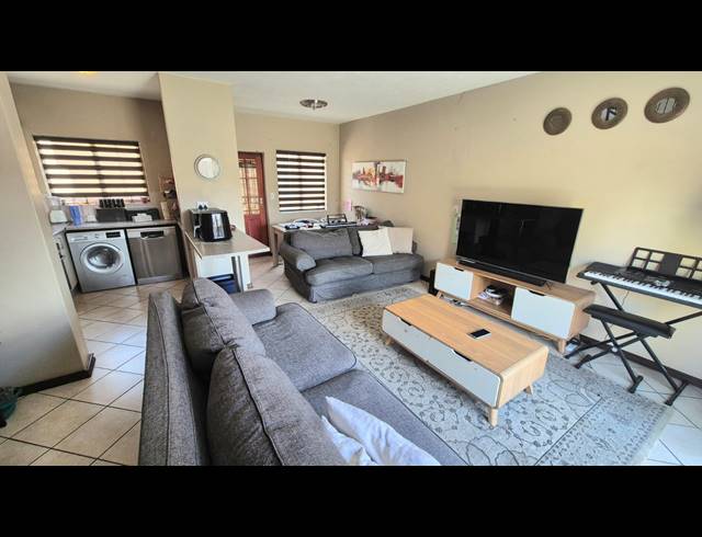 2 BEDROOM TOWNHOUSE FOR SALE IN NOORDWYK
